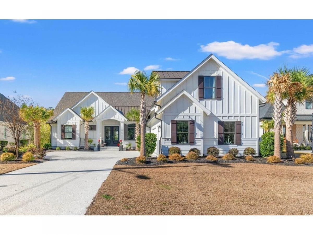 Picture of Home For Sale in Myrtle Beach, South Carolina, United States