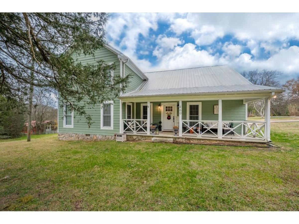 Picture of Home For Sale in Rising Fawn, Georgia, United States