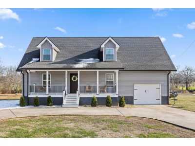 Home For Sale in Benton, Tennessee