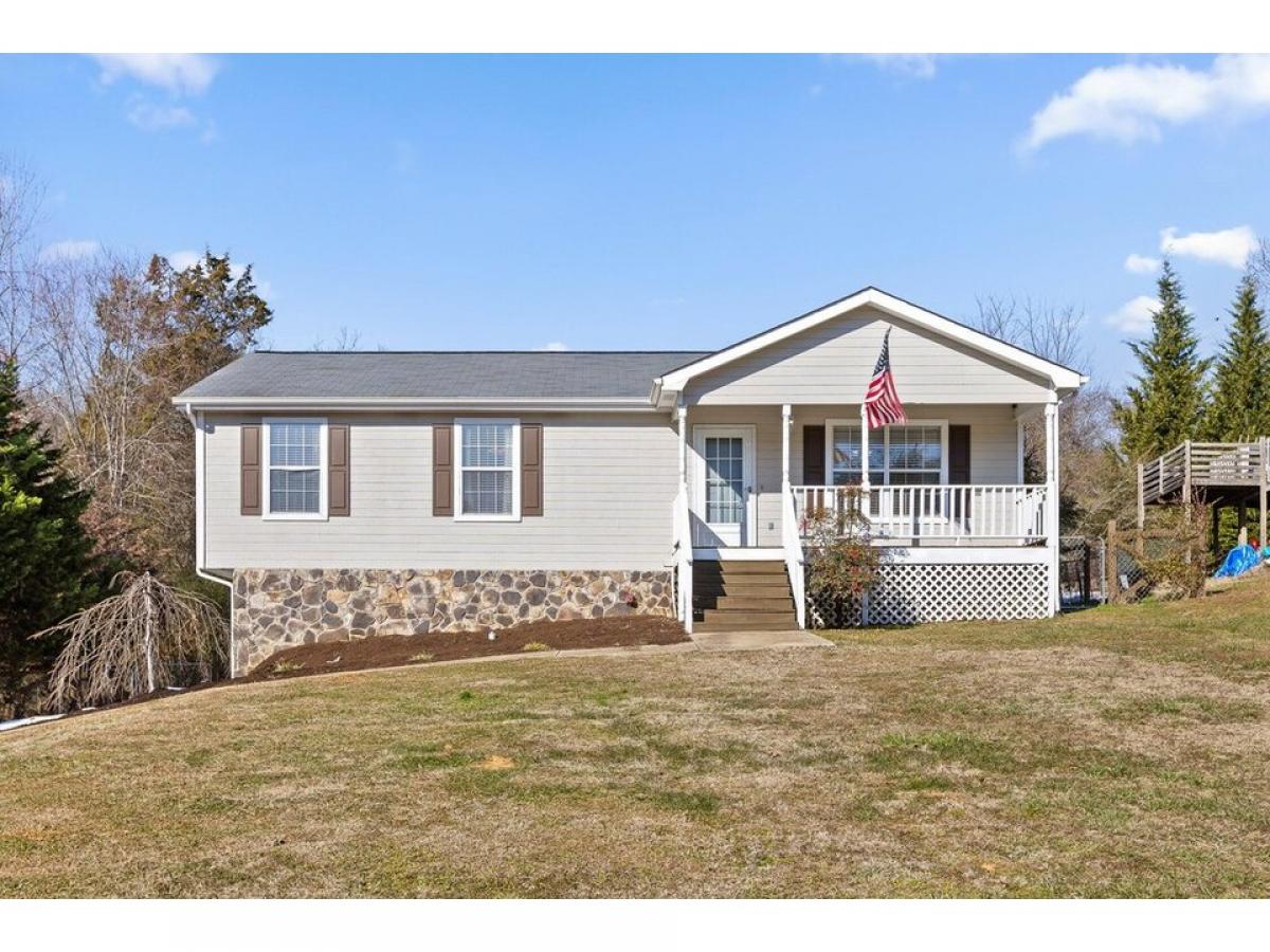 Picture of Home For Sale in Harrison, Tennessee, United States