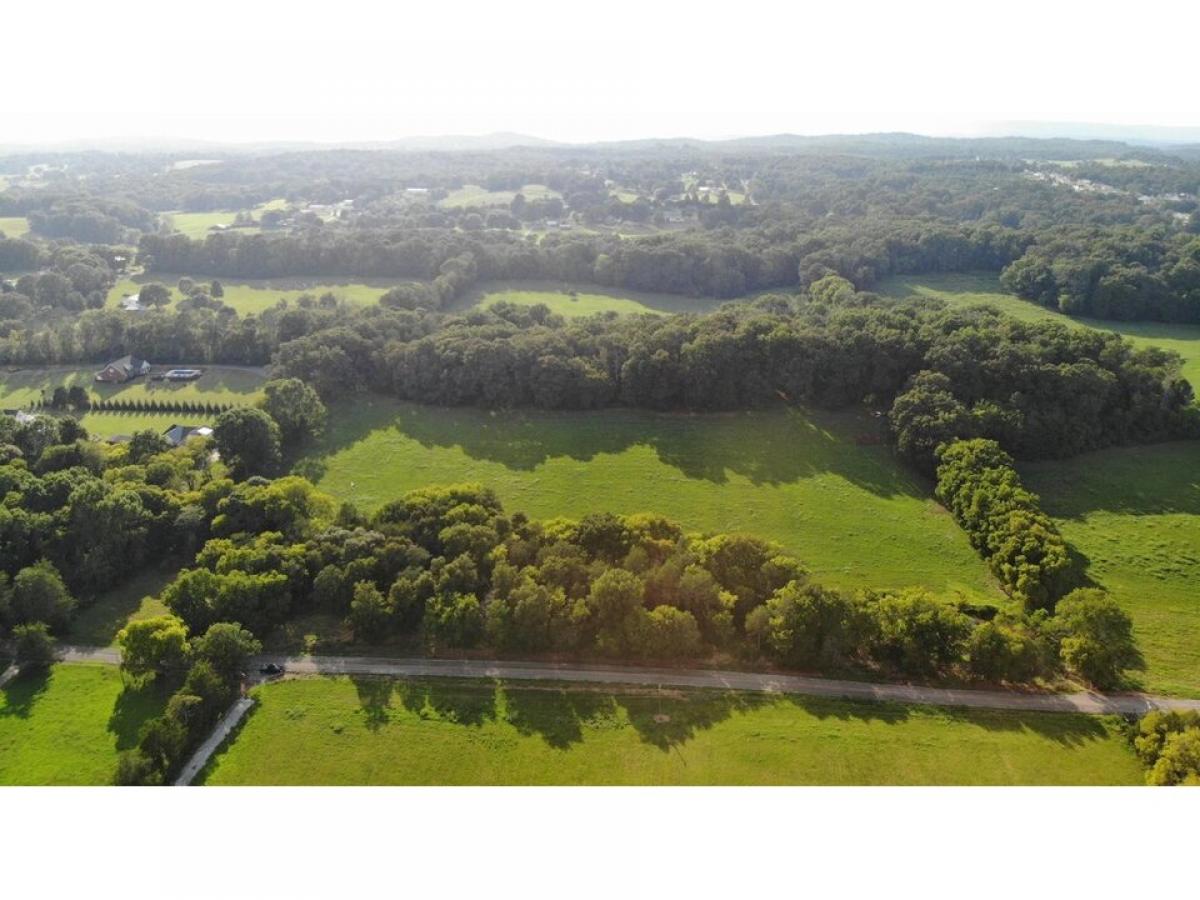 Picture of Residential Land For Sale in Ooltewah, Tennessee, United States