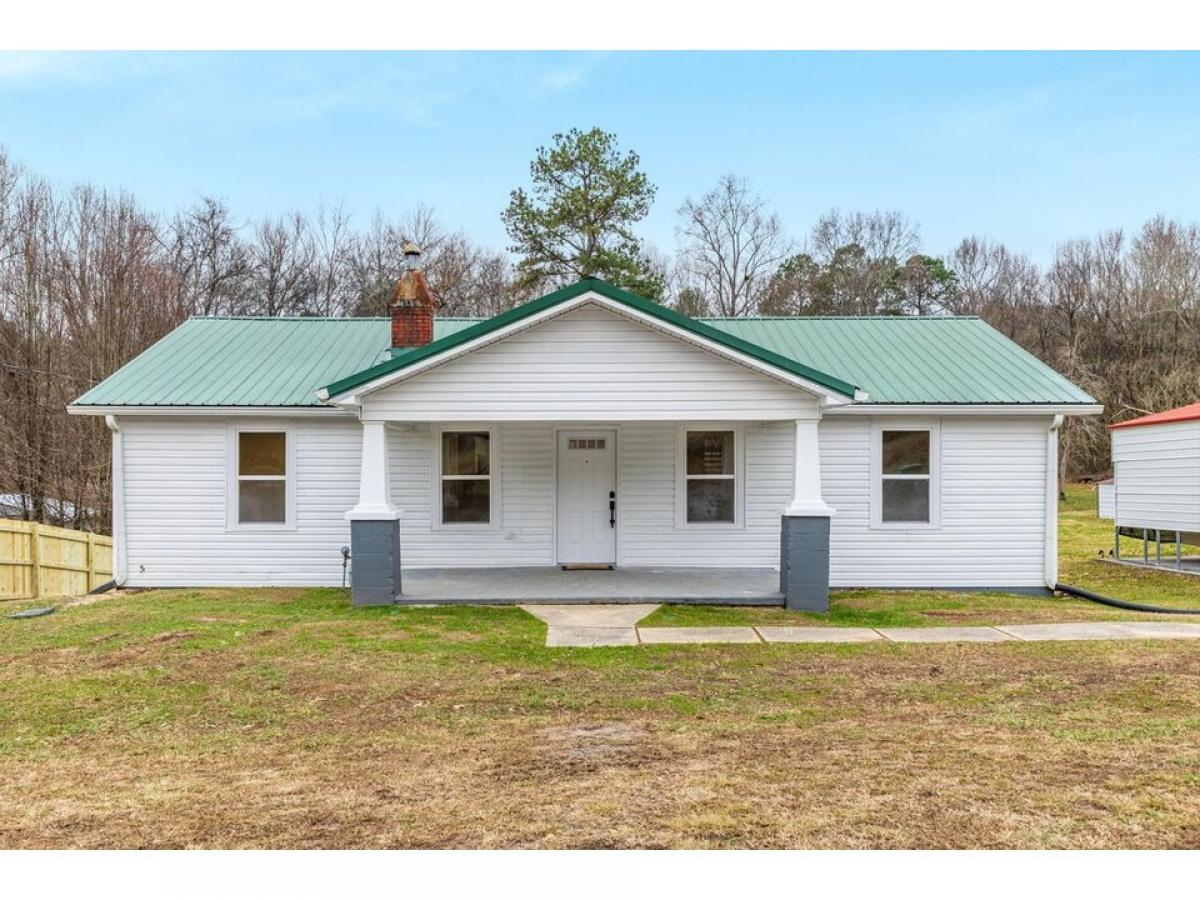 Picture of Home For Sale in Lafayette, Georgia, United States