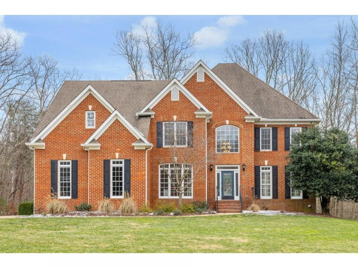 Picture of Home For Sale in Signal Mountain, Tennessee, United States