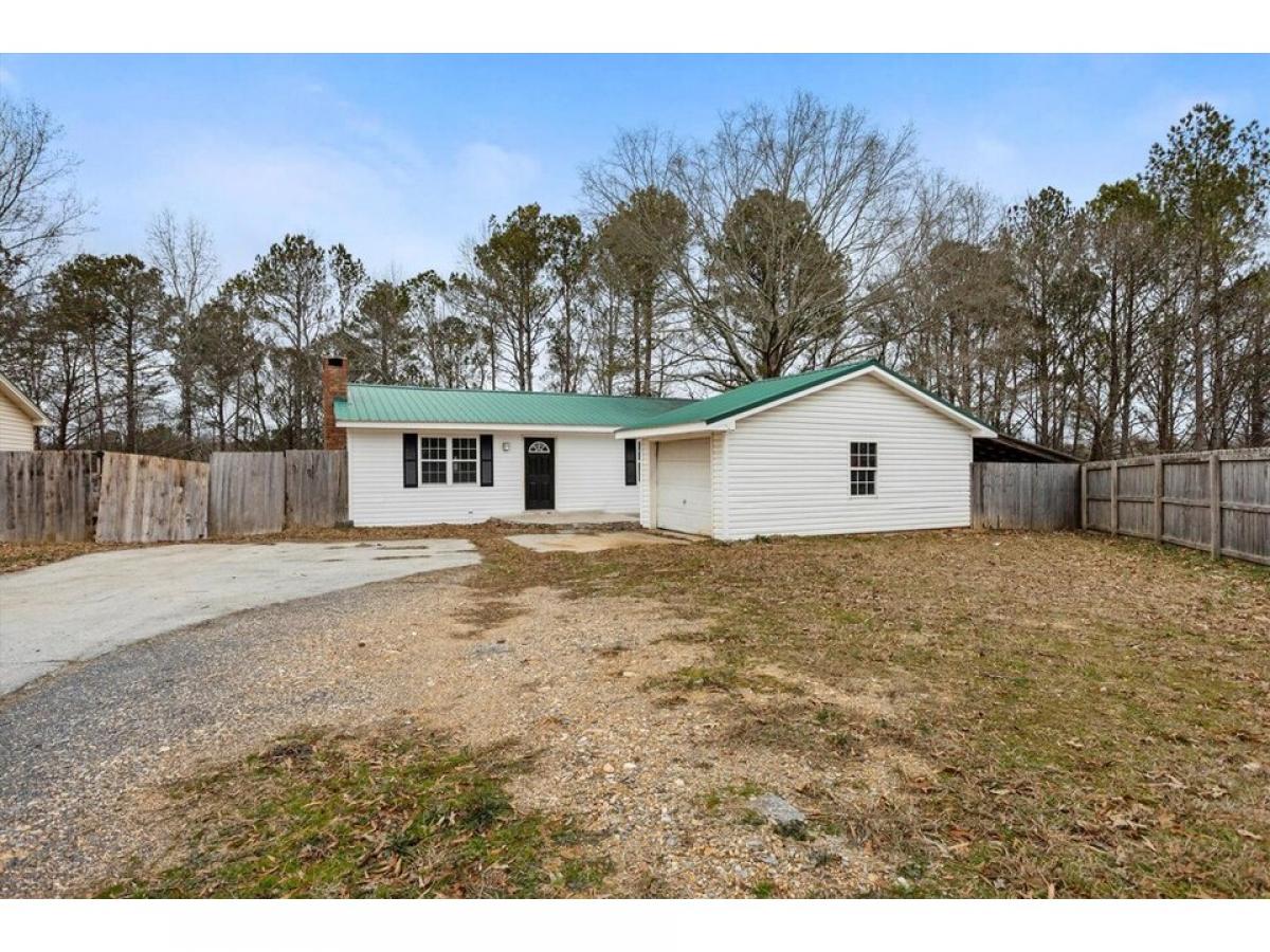 Picture of Home For Sale in Dalton, Georgia, United States