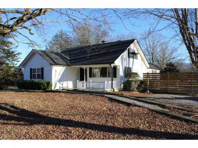 Home For Sale in Whitwell, Tennessee