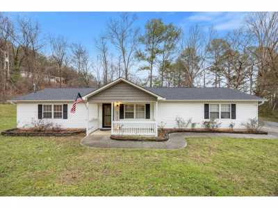 Home For Sale in Ringgold, Georgia