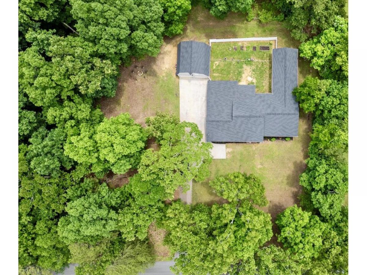 Picture of Home For Sale in Calhoun, Georgia, United States