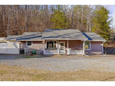 Home For Sale in Jasper, Tennessee