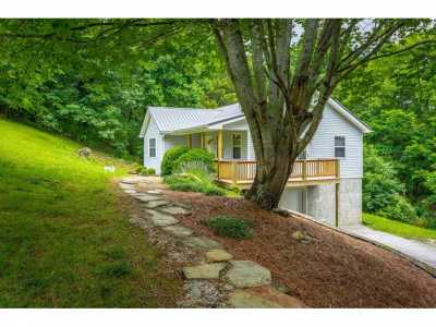 Home For Sale in Harrison, Tennessee