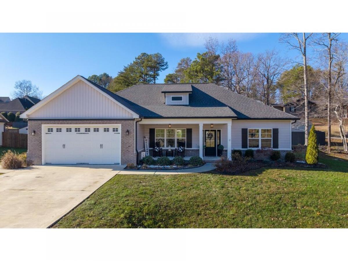 Picture of Home For Sale in Tunnel Hill, Georgia, United States