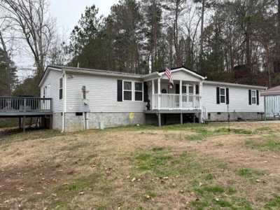 Home For Sale in Chickamauga, Georgia