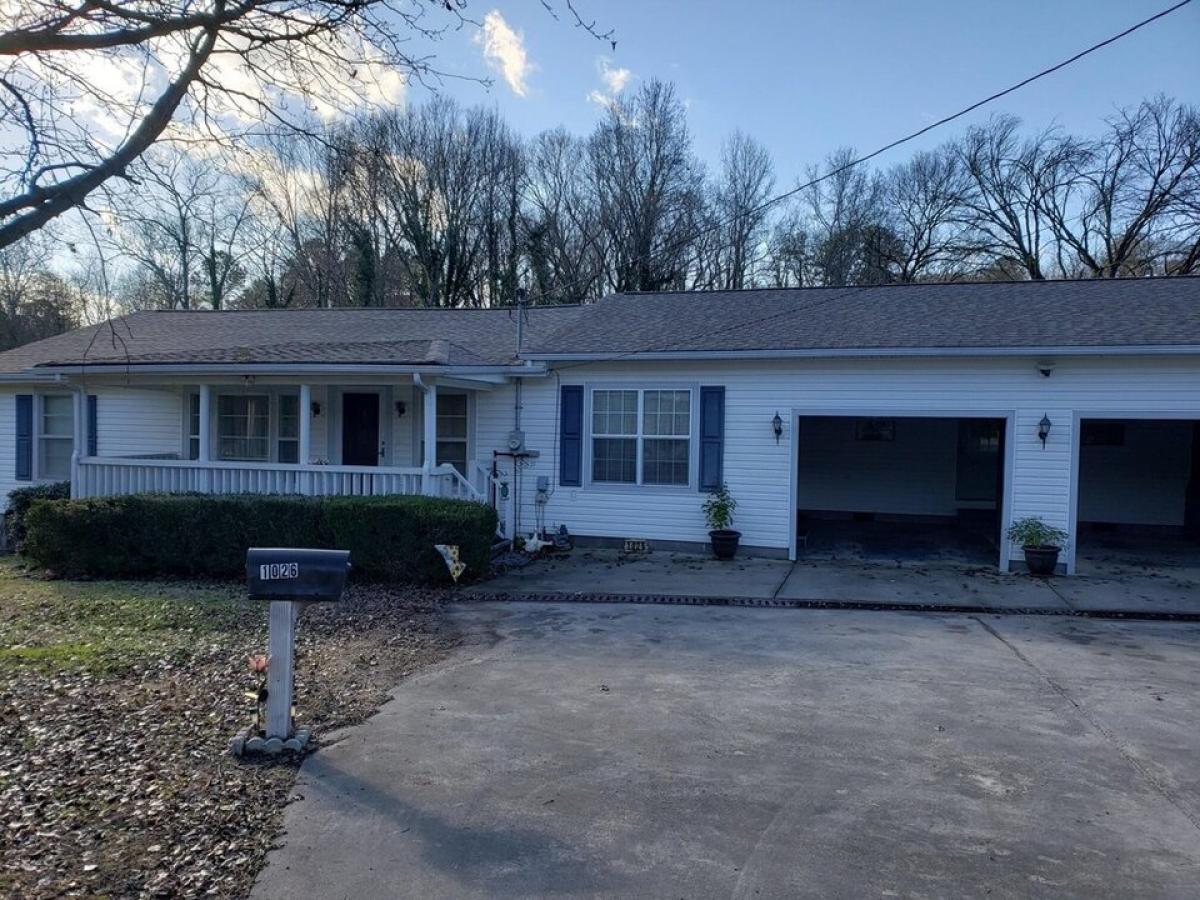 Picture of Home For Sale in Lafayette, Georgia, United States