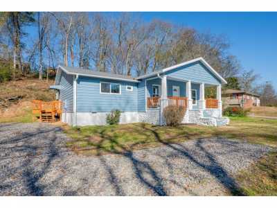 Home For Sale in Hixson, Tennessee