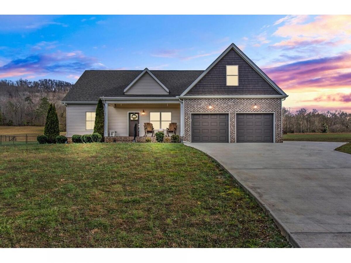 Picture of Home For Sale in Cleveland, Tennessee, United States