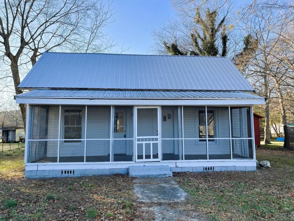 Picture of Home For Sale in Lafayette, Georgia, United States