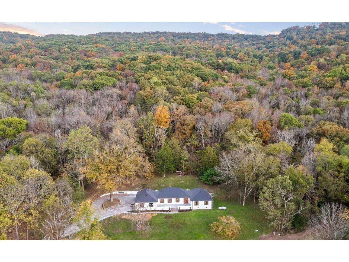 Picture of Home For Sale in Bryant, Alabama, United States