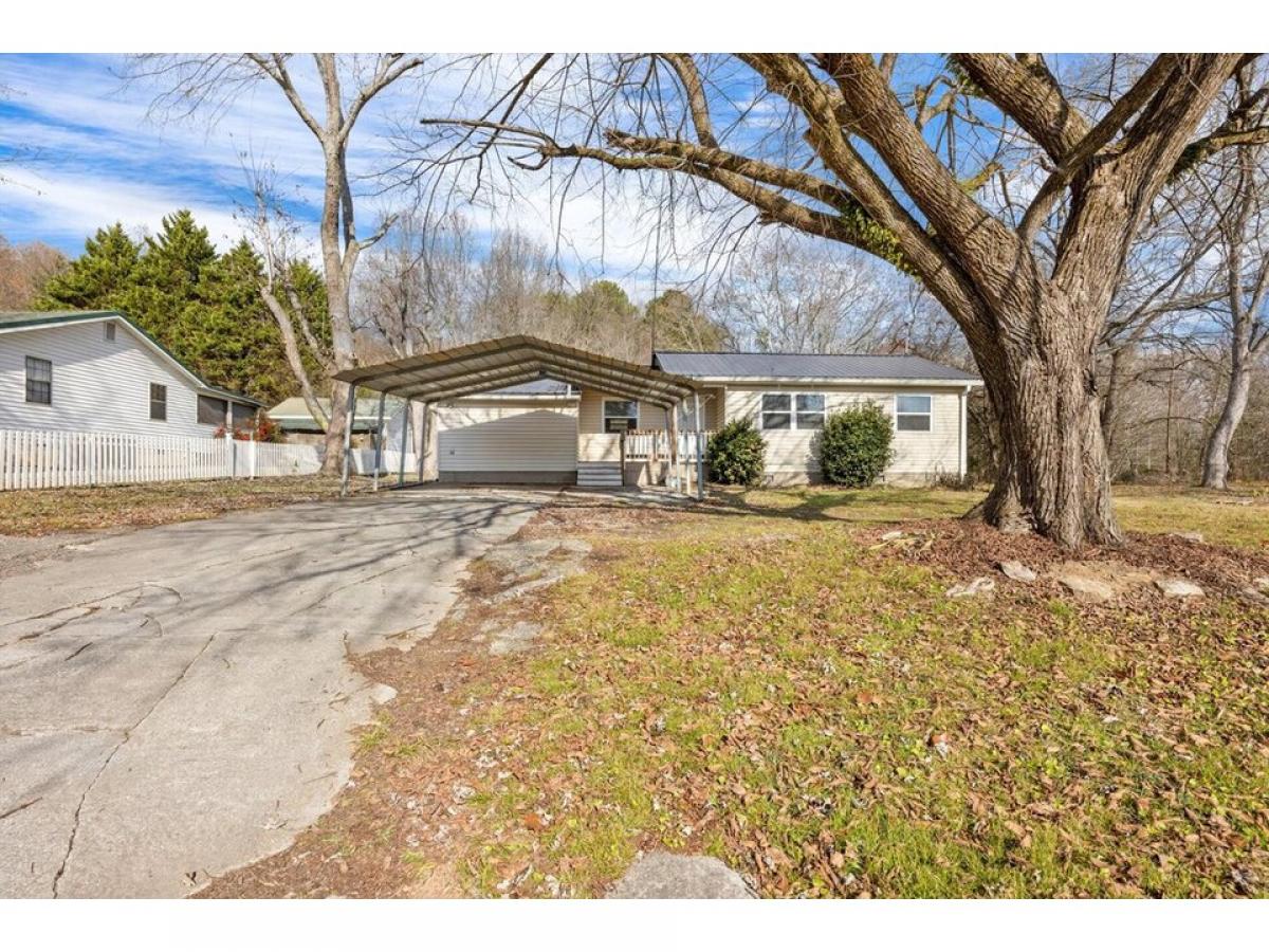 Picture of Home For Sale in Ringgold, Georgia, United States