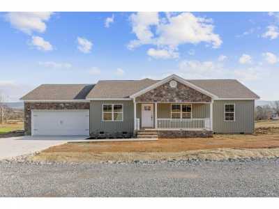 Home For Sale in Dunlap, Tennessee