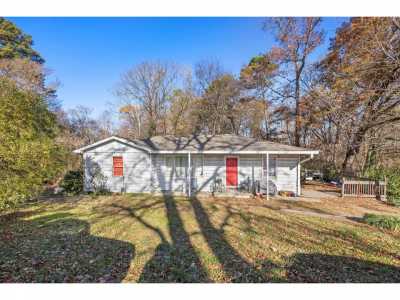 Home For Sale in Rossville, Georgia