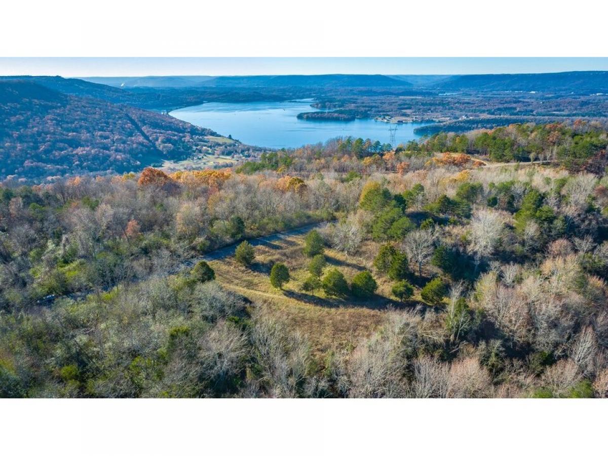 Picture of Residential Land For Sale in South Pittsburg, Tennessee, United States