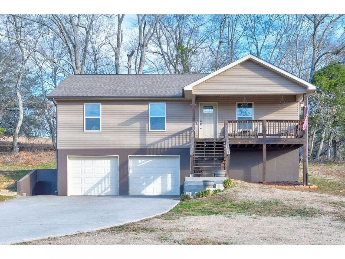 Picture of Home For Sale in Jasper, Tennessee, United States