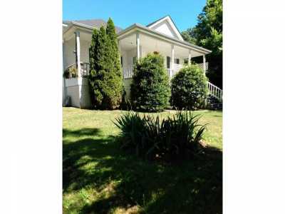 Home For Sale in Whitwell, Tennessee