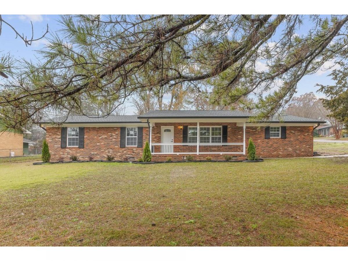 Picture of Home For Sale in Hixson, Tennessee, United States