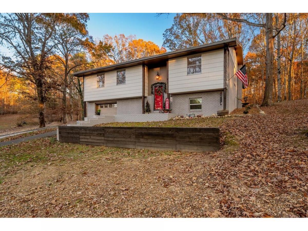 Picture of Home For Sale in Lafayette, Georgia, United States