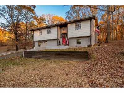 Home For Sale in Lafayette, Georgia