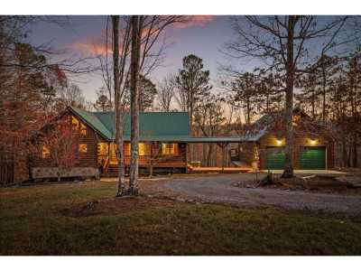 Home For Sale in Dunlap, Tennessee