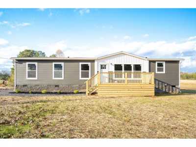 Home For Sale in Graysville, Tennessee