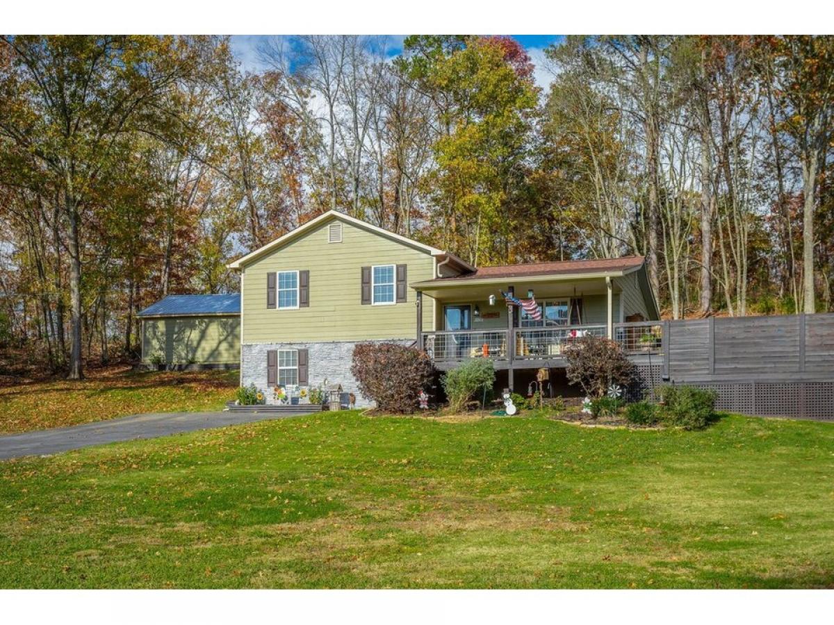 Picture of Home For Sale in Ringgold, Georgia, United States