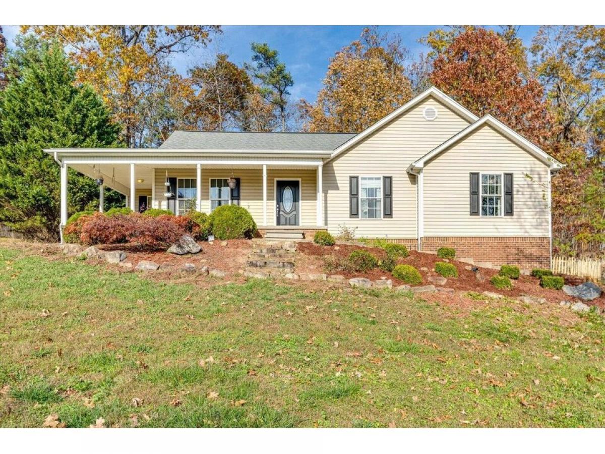 Picture of Home For Sale in Cleveland, Tennessee, United States