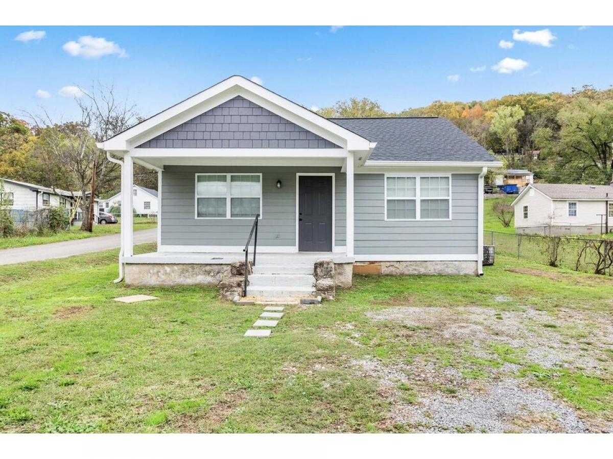 Picture of Home For Sale in Rossville, Georgia, United States