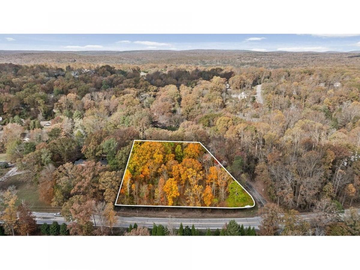 Picture of Residential Land For Sale in Signal Mountain, Tennessee, United States