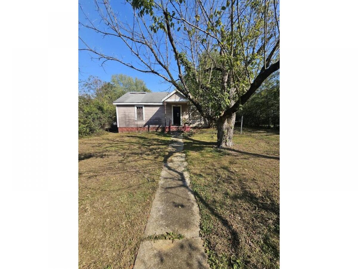 Picture of Home For Sale in Rossville, Georgia, United States