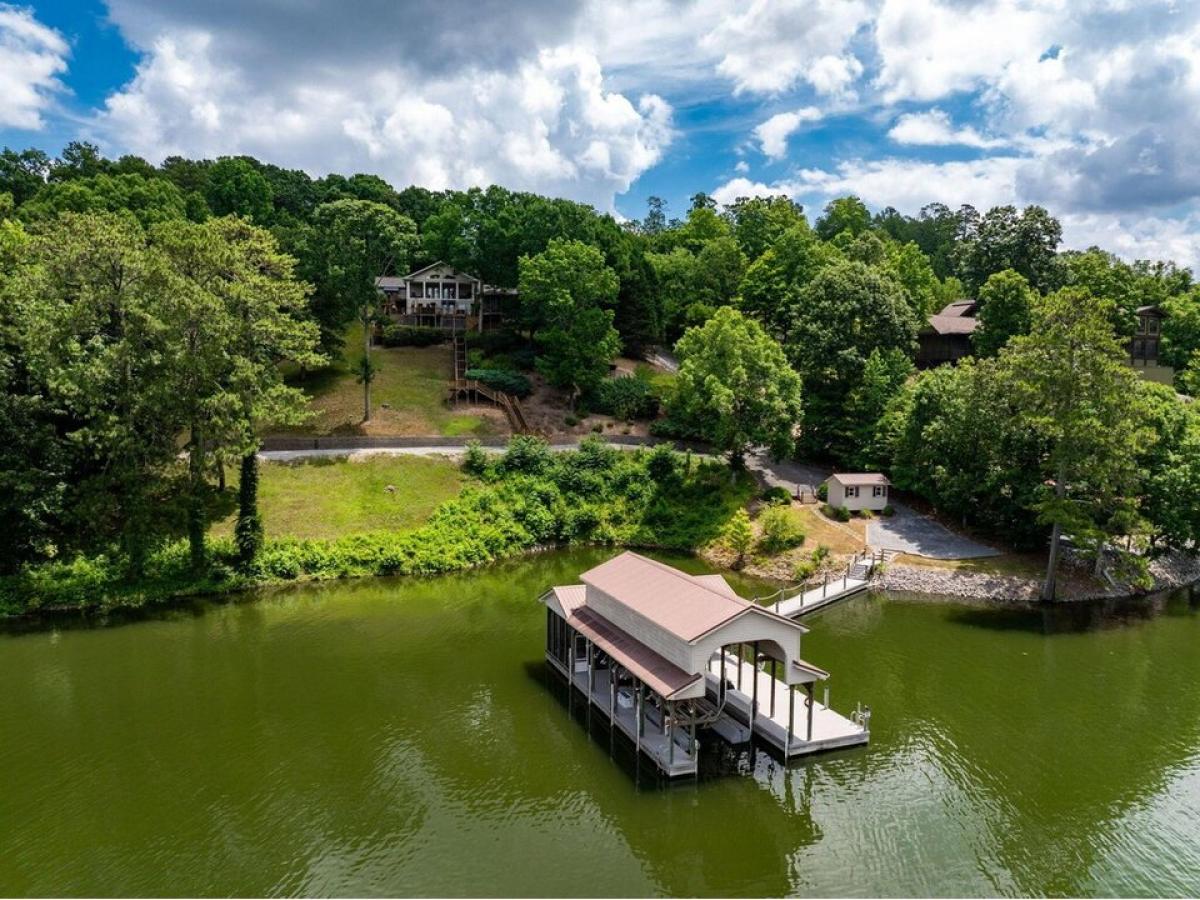 Picture of Home For Sale in Hixson, Tennessee, United States