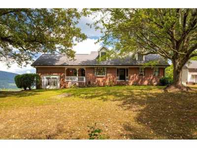 Home For Sale in Whitwell, Tennessee