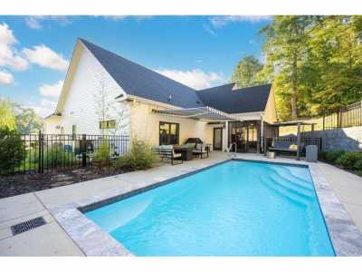 Home For Sale in Ooltewah, Tennessee