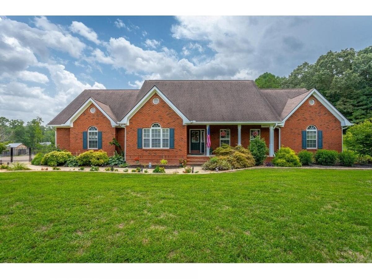 Picture of Home For Sale in Ringgold, Georgia, United States