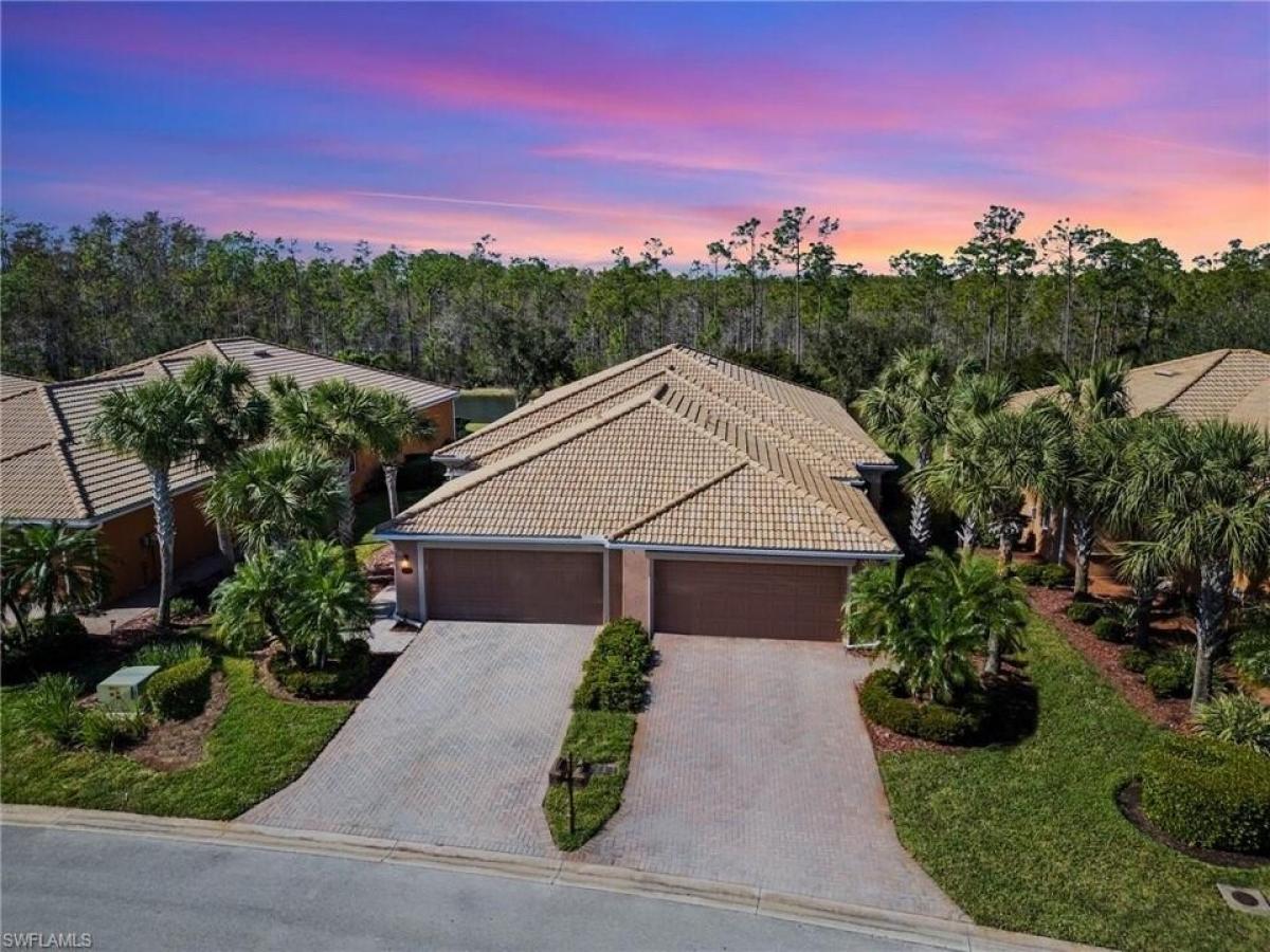 Picture of Home For Sale in Estero, Florida, United States