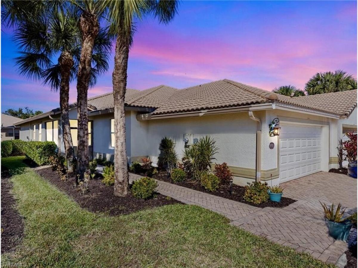 Picture of Home For Sale in Estero, Florida, United States