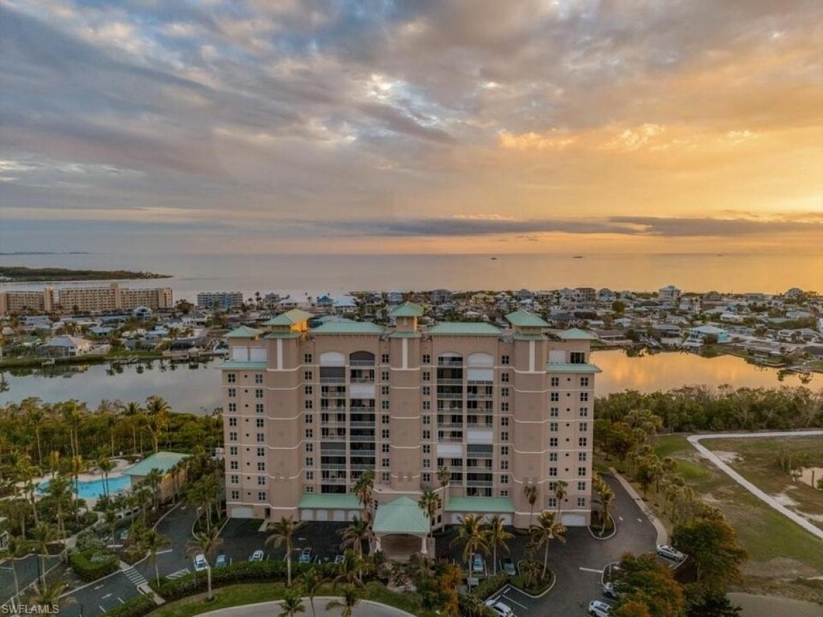 Picture of Home For Sale in Fort Myers Beach, Florida, United States