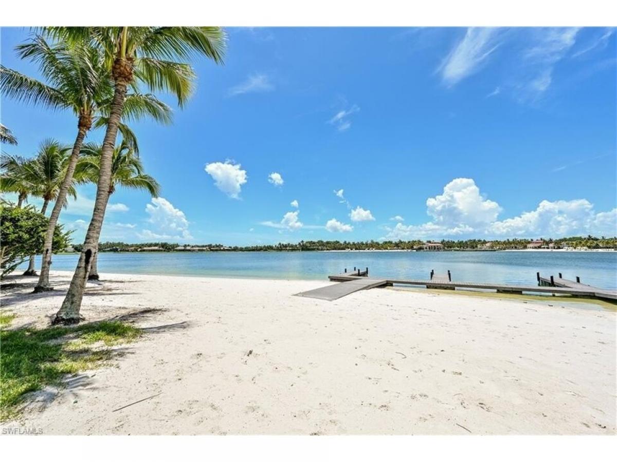 Picture of Home For Sale in Miromar Lakes, Florida, United States