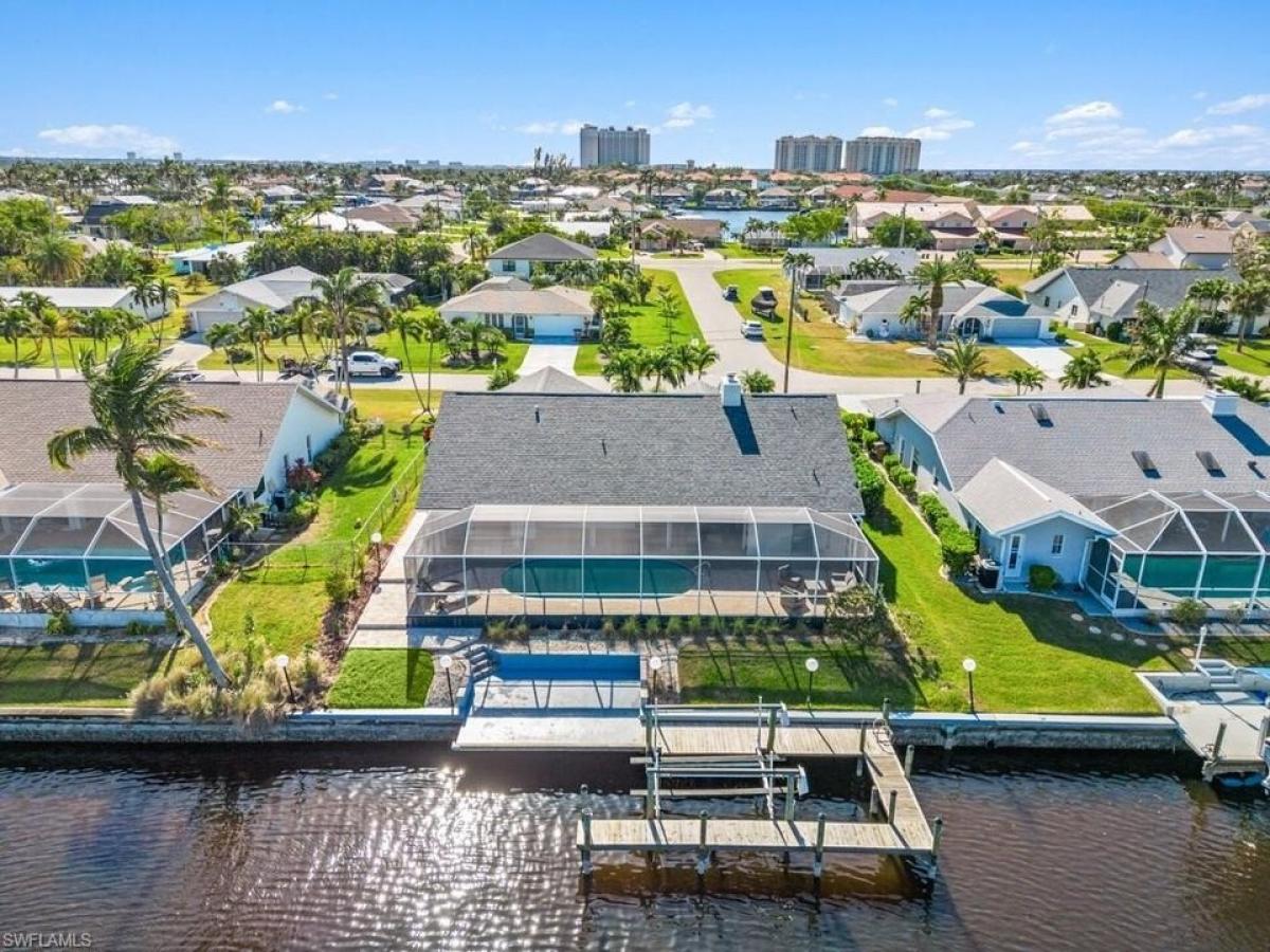 Picture of Home For Sale in Cape Coral, Florida, United States