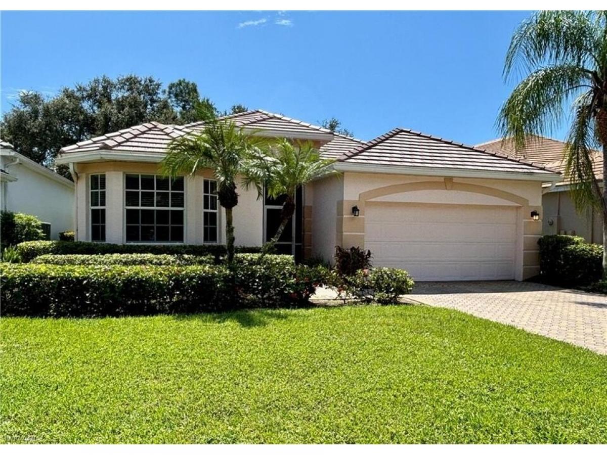 Picture of Home For Sale in Estero, Florida, United States