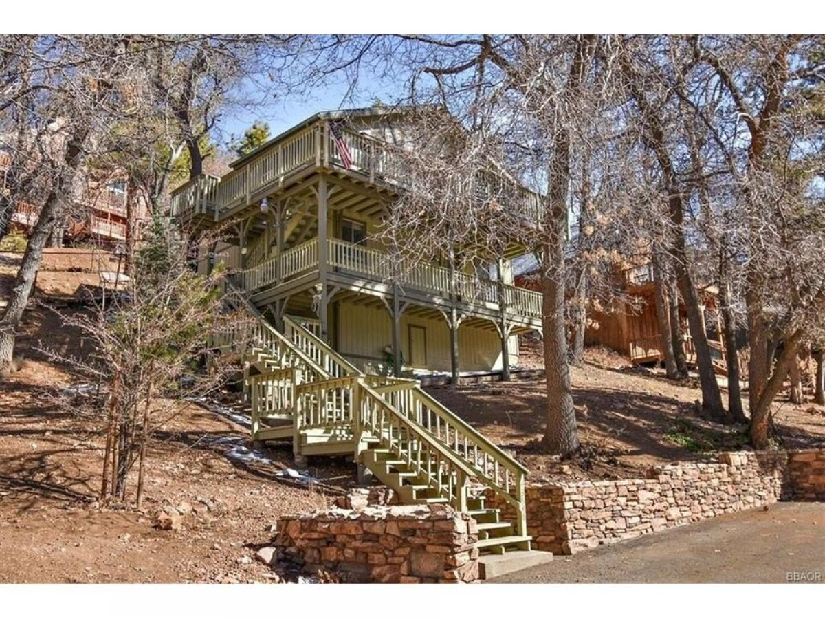 Picture of Home For Sale in Big Bear Lake, California, United States