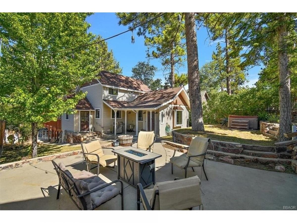 Picture of Home For Sale in Big Bear Lake, California, United States