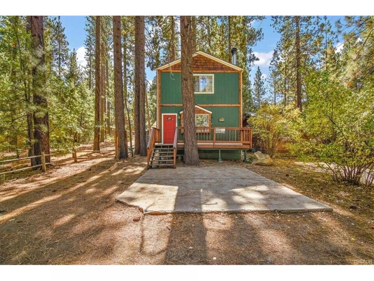 Picture of Home For Sale in Big Bear Lake, California, United States