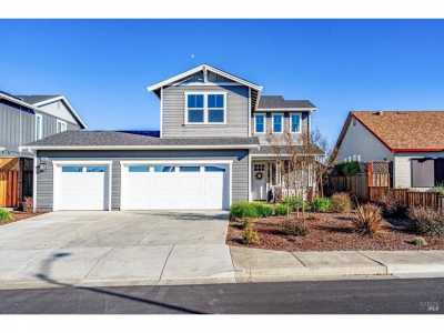 Home For Sale in Santa Rosa, California